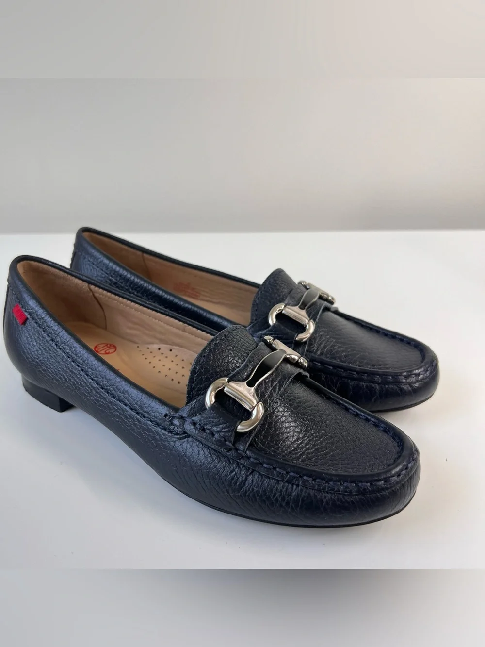 Marc Joseph New York Navy Leather Bit Loafers – Women’s Size 6